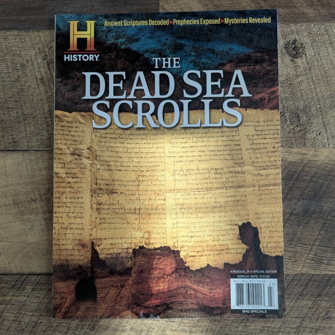 The Dead Sea Scrolls: Ancient Scriptures Decoded, Prophecies Exposed, Mysteries Revealed (Bookazine)