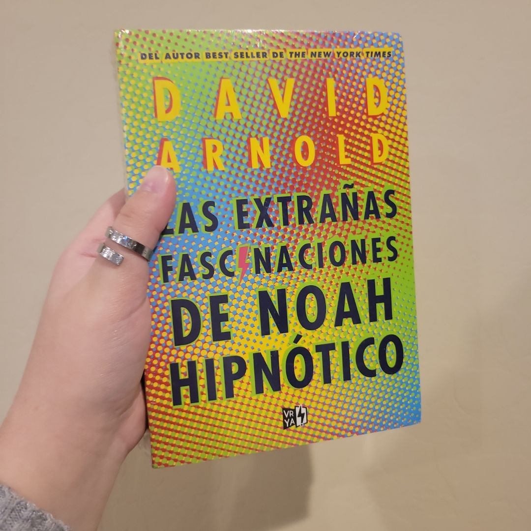 Las extrañas fascinaciones de Noah hipnótico