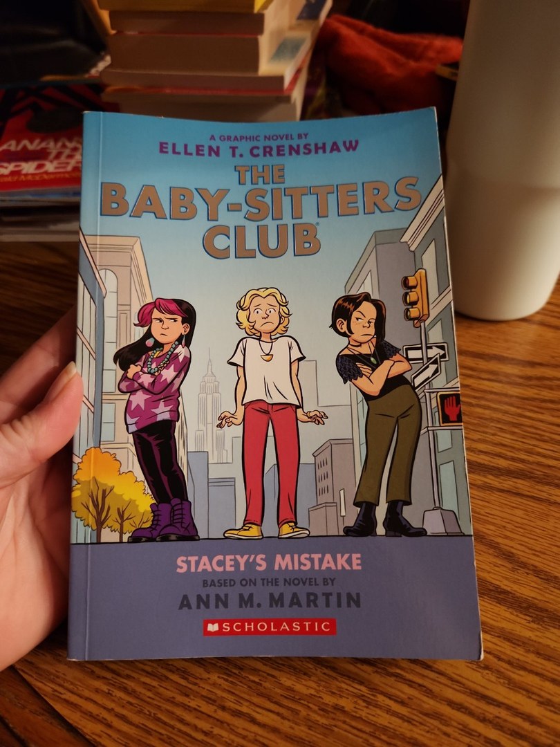Stacey's Mistake: a Graphic Novel (the Baby-Sitters Club #14)