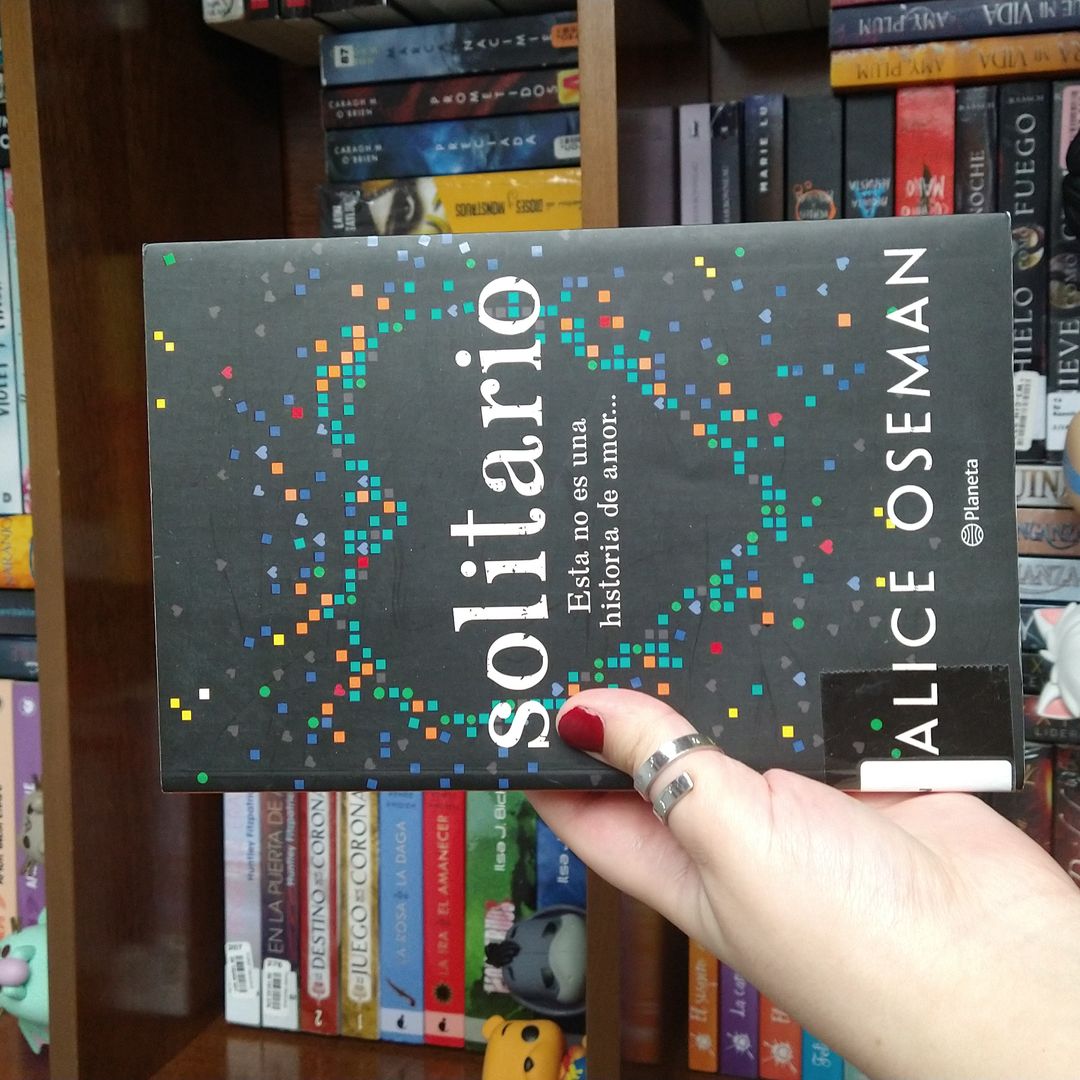 Solitario. Esta No Es una Historia de Amor