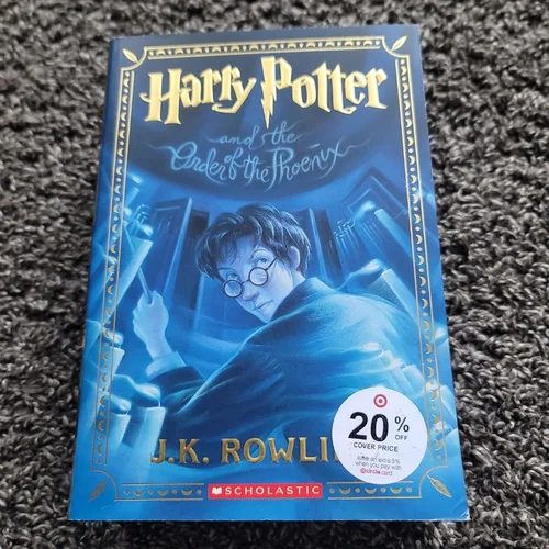 Harry Potter and the Order of the Phoenix (Stenciled Edges) (Harry Potter, Book 5)