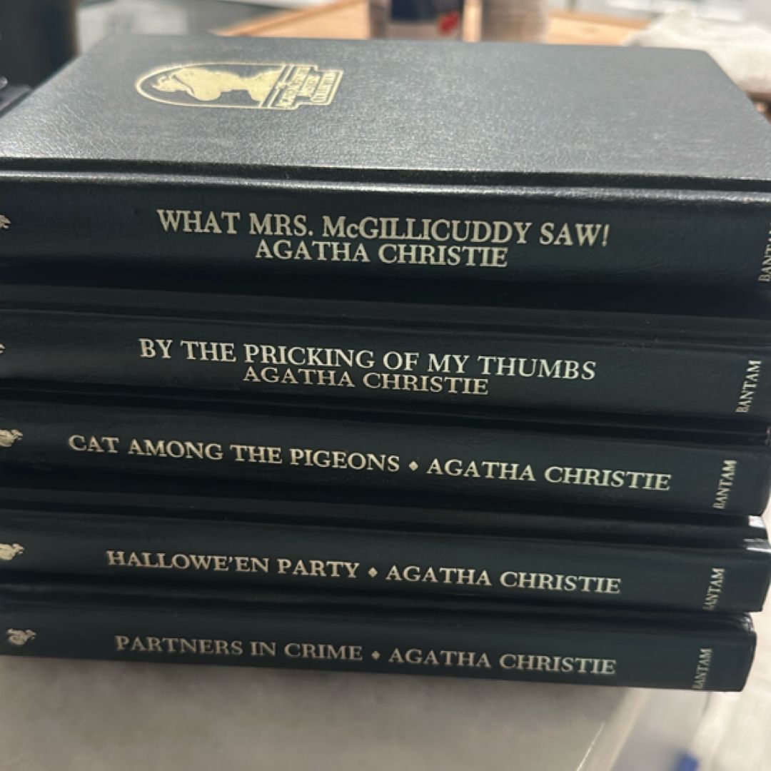 Lot of 5 Bantam Book Agatha Christie Library