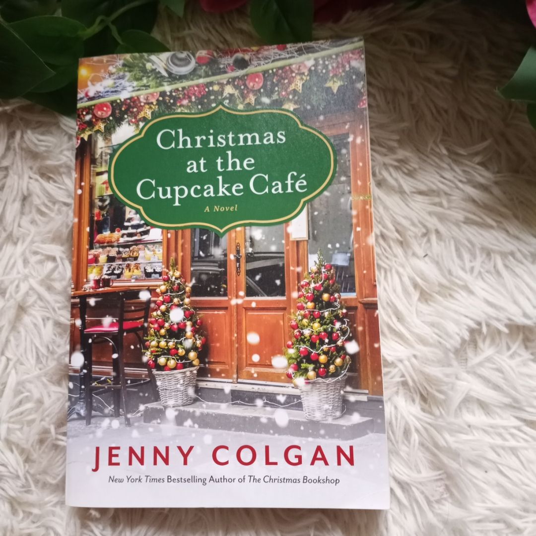 Christmas at the Cupcake Cafe