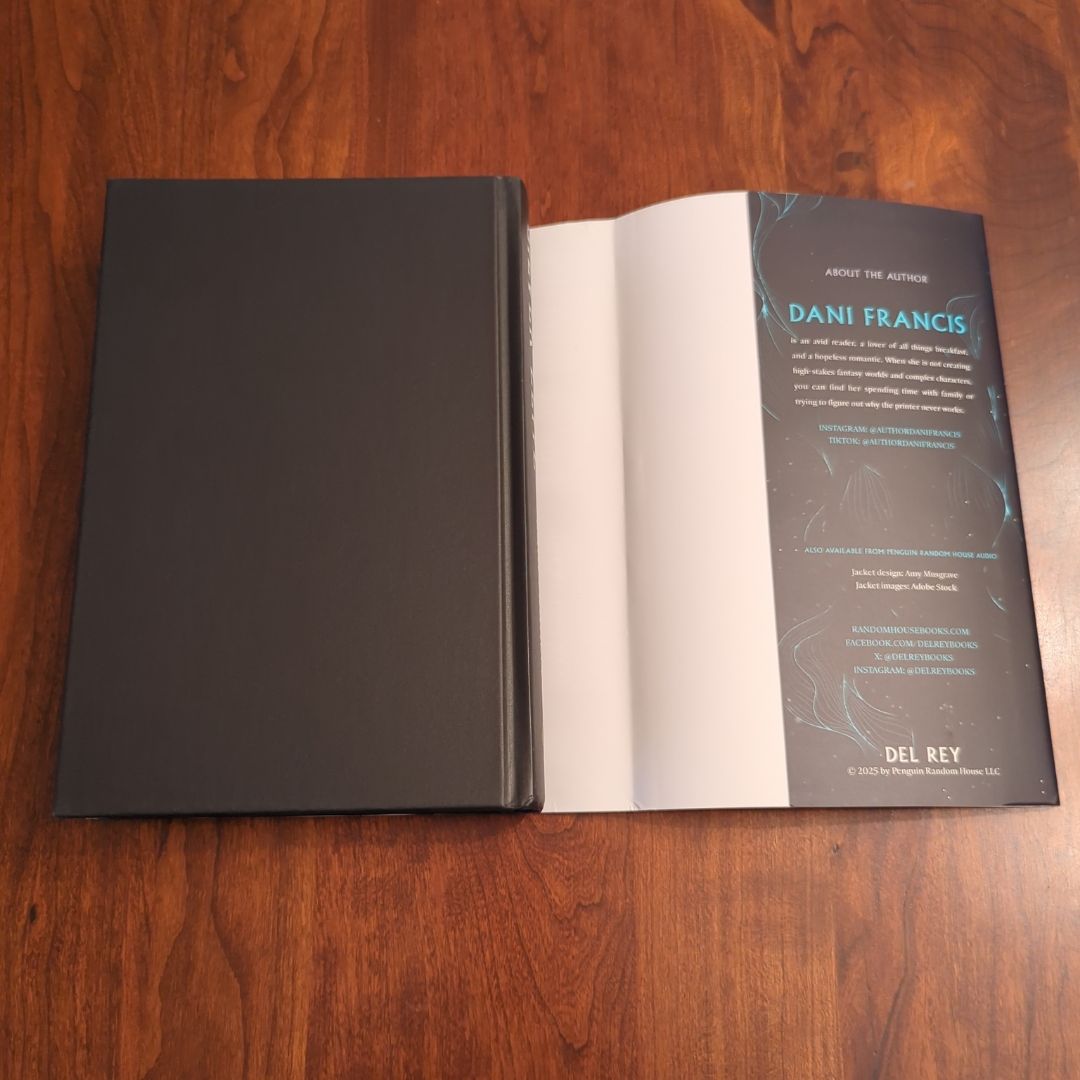 **TARGET EXCLUSIVE** Silver Elite