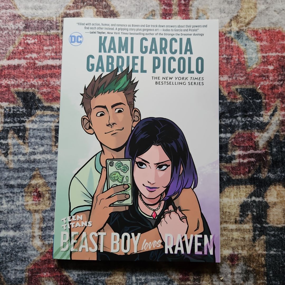 Teen Titans: Beast Boy Loves Raven