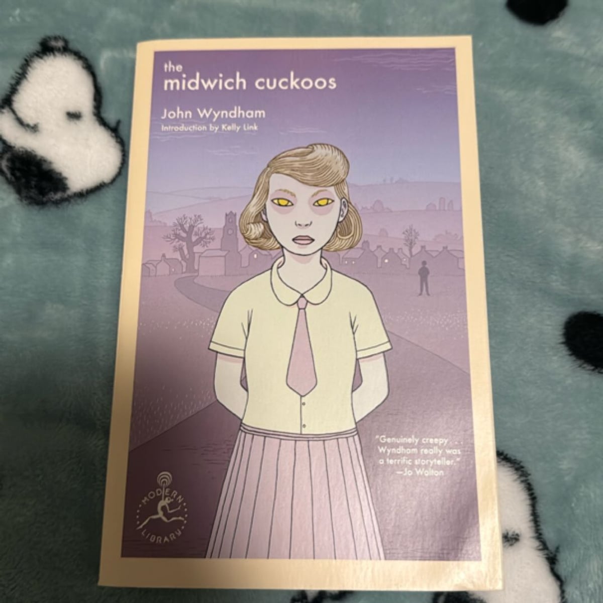 The Midwich Cuckoos by John Wyndham; Kelly Link, Paperback | Pangobooks
