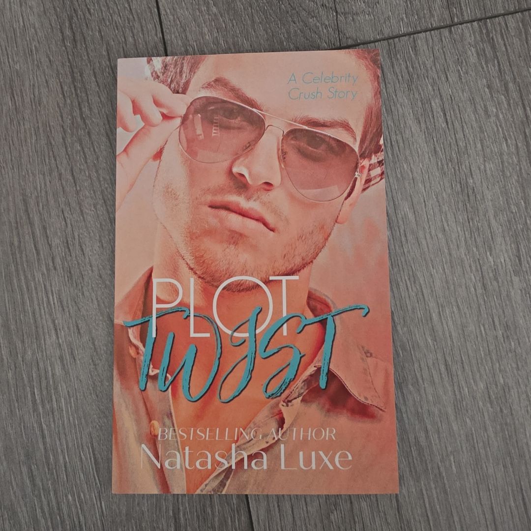 Plot Twist: a Small Town Celebrity Romance (Celebrity Crush Series)