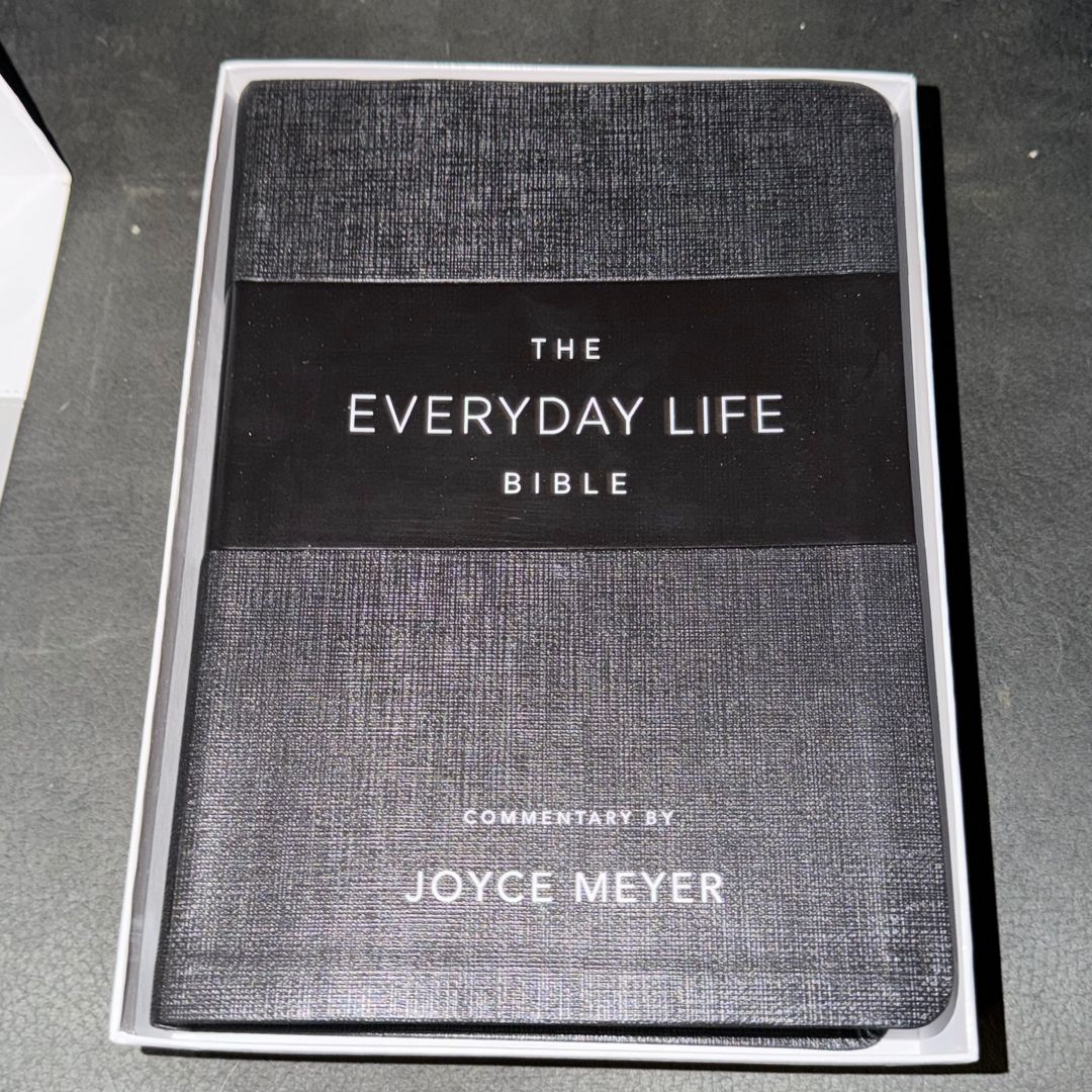 Everyday Life Bible: Black LeatherLuxe®
