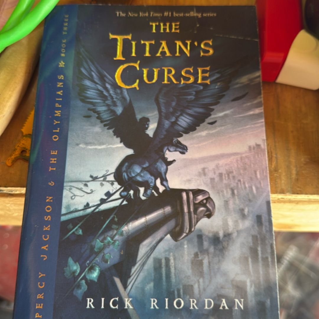 The Titan's Curse (Percy Jackson and the Olympians, Book Three)