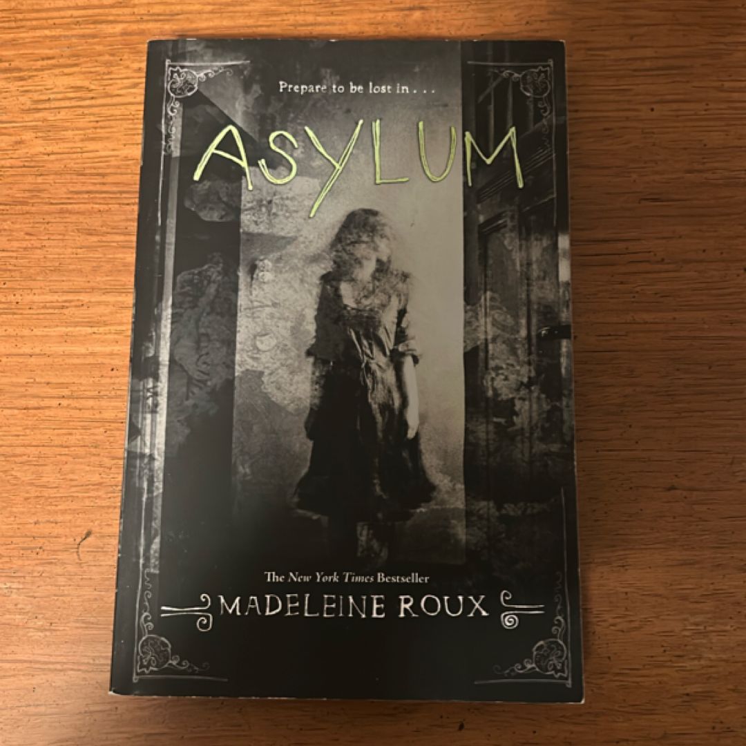 Asylum by Madeleine Roux, Paperback | Pangobooks