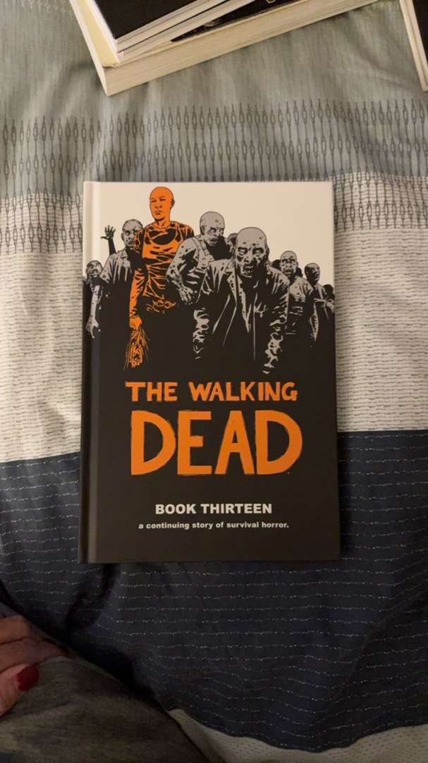 The Walking Dead Book 13