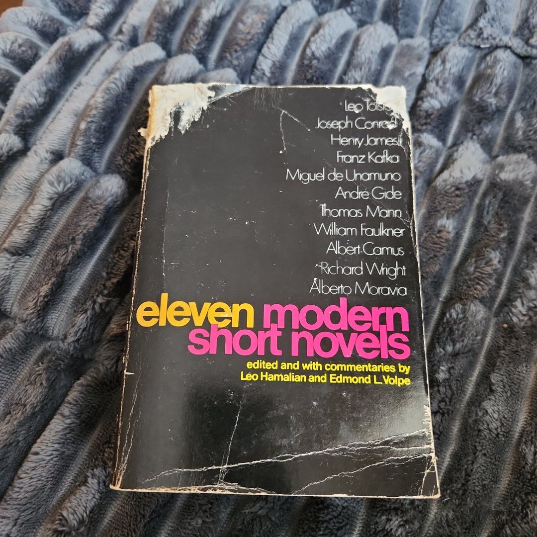 Eleven Modern Short Novels