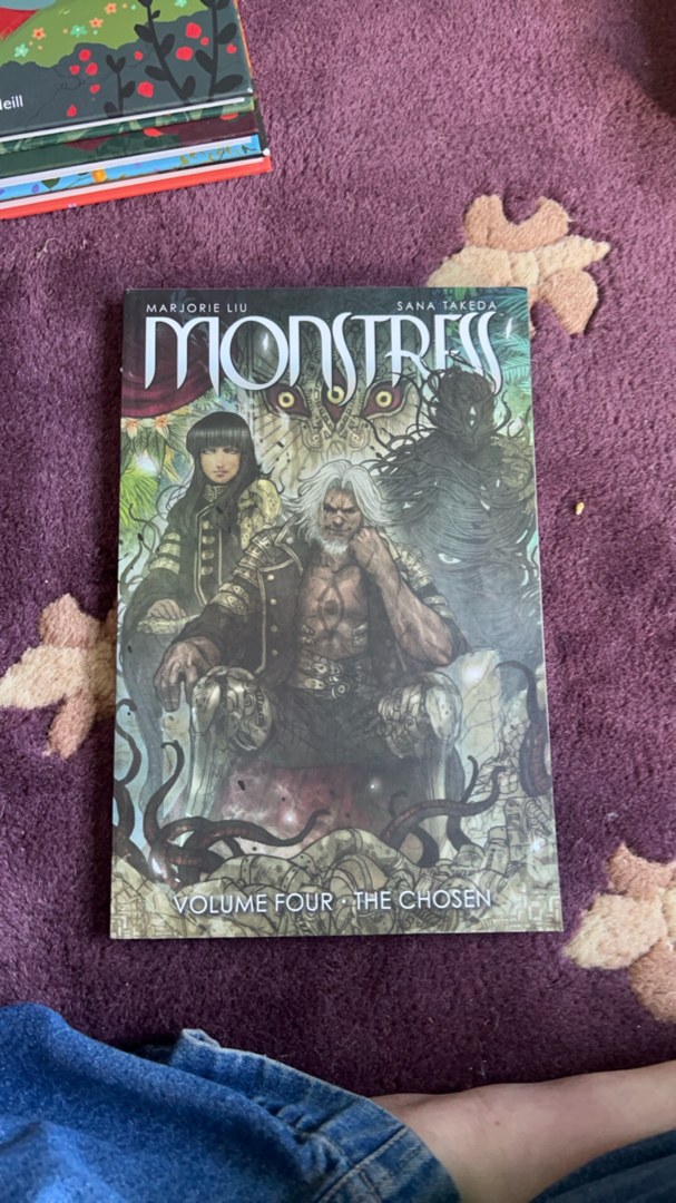 Monstress Volume 4