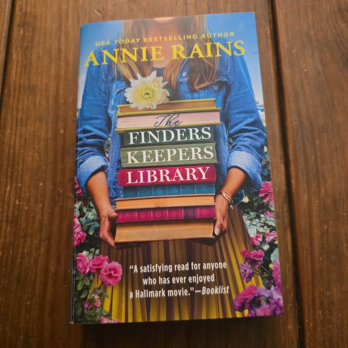 The Finders Keepers Library by Annie Rains