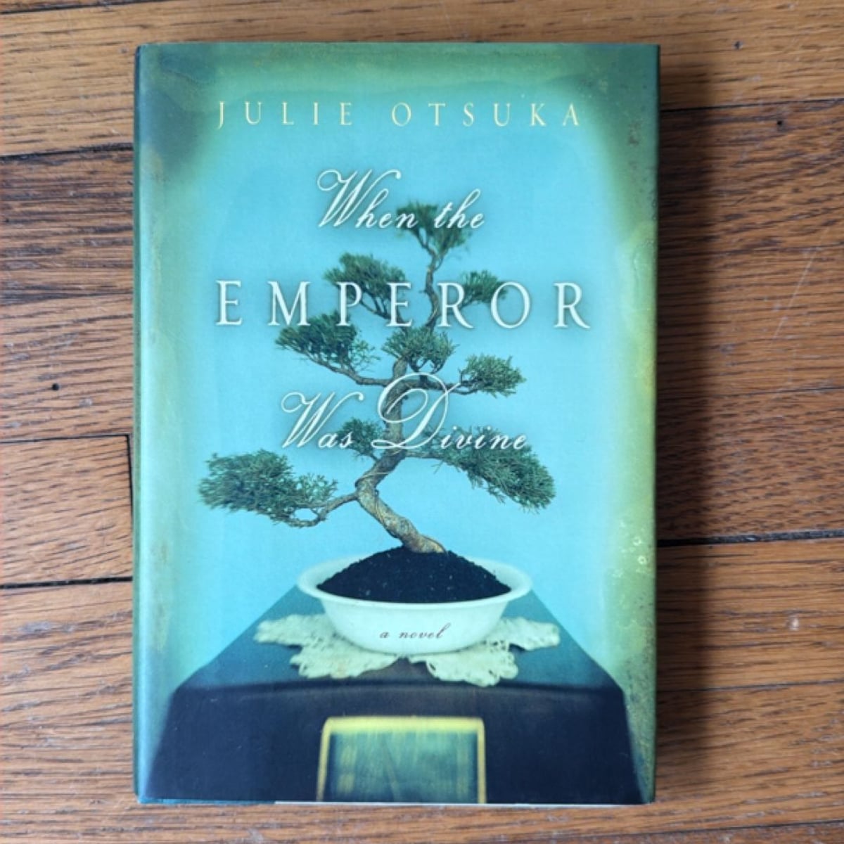 When the Emperor Was Divine by Julie Otsuka, Hardcover | Pangobooks