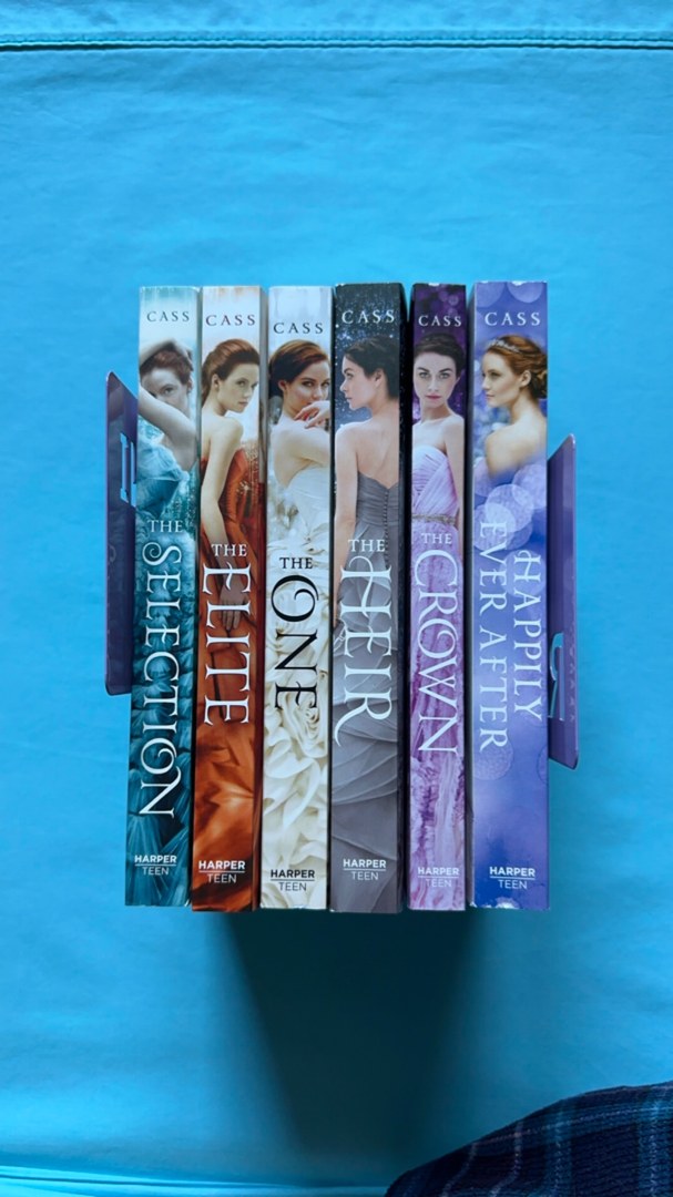 The Selection 5-Book Box Set & Happily Ever After