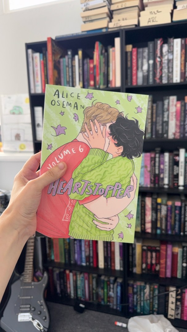 Heartstopper #6: a Graphic Novel