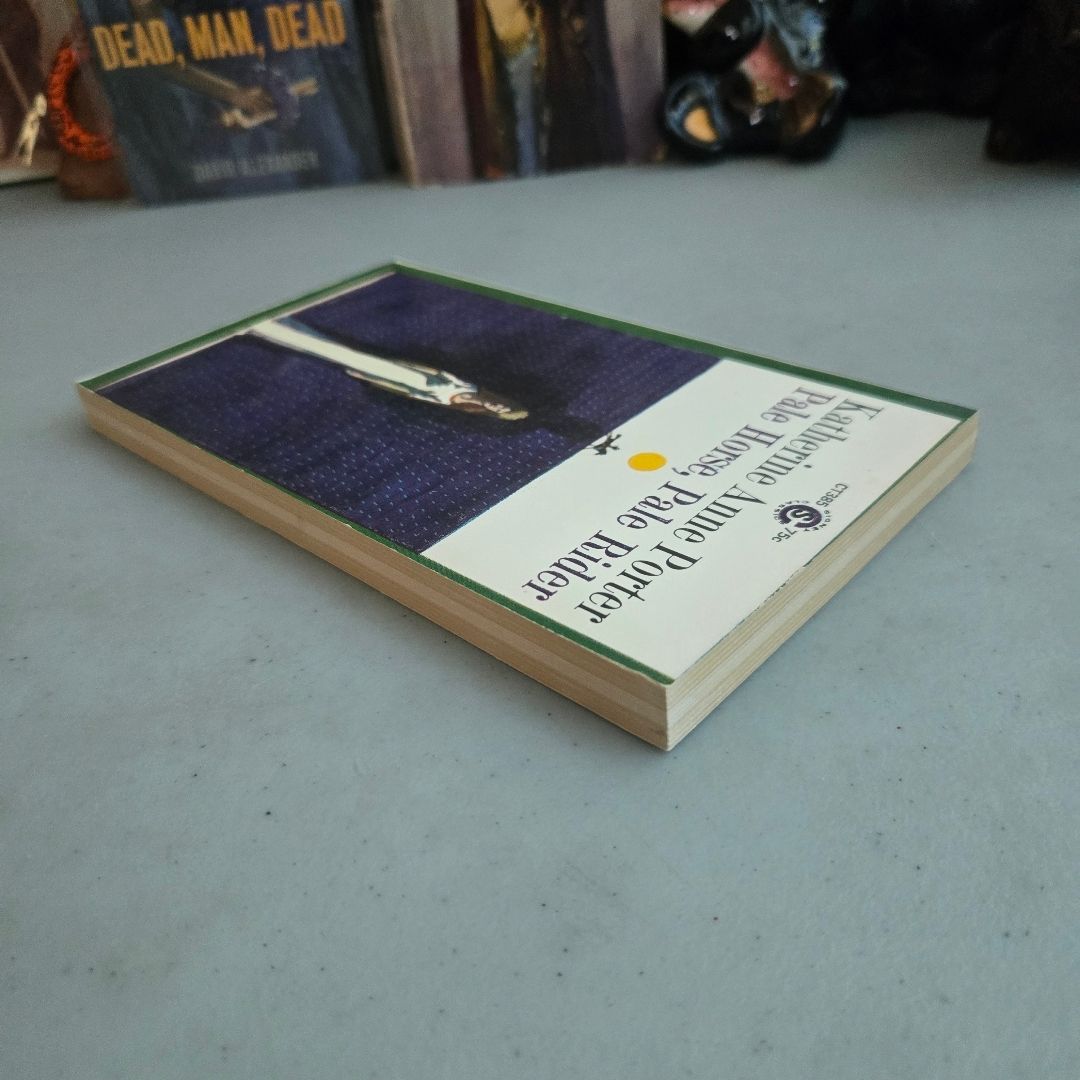 Pale Horse, Pale Rider by Katherine Anne Porter, Paperback | Pangobooks