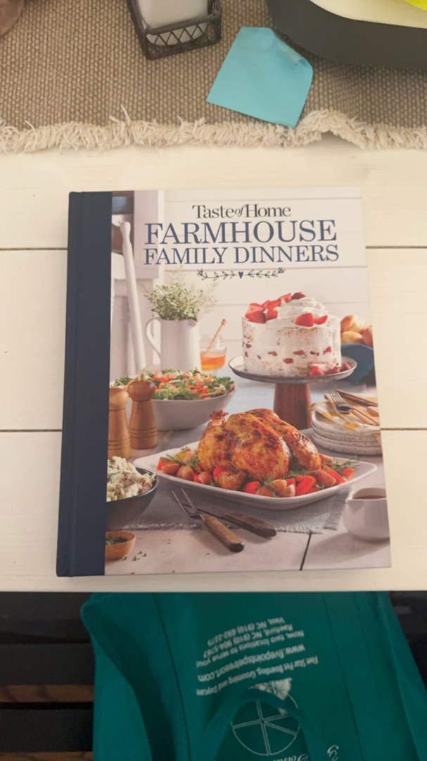 Taste of Home Farmhouse Family Dinners