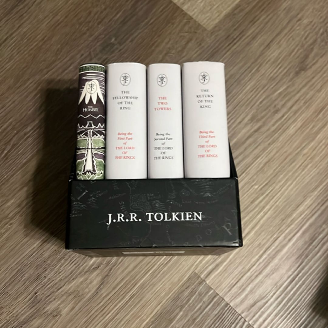 The Hobbit and the Lord of the Rings Gift Set: a Middle-Earth Treasury
