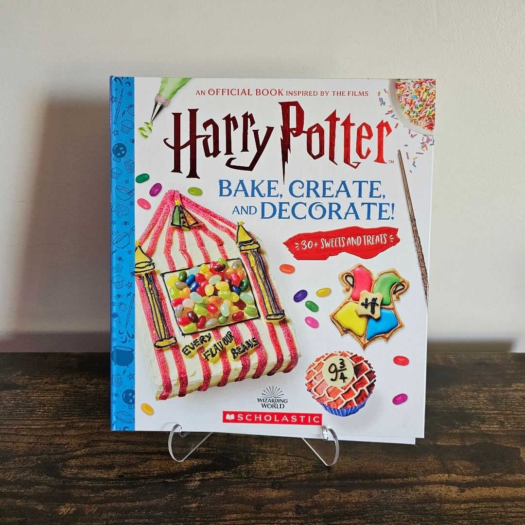 Harry Potter: Bake, Create, and Decorate (30+ Sweets and Treats Inspired by the Films)