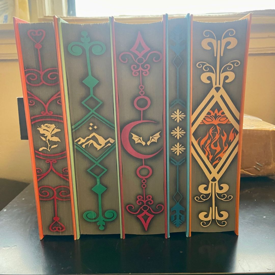A Court of Thorns and Roses Box Set