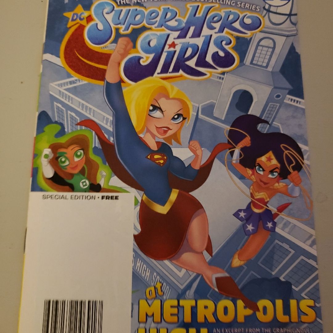 DC Superhero Girls at Metropolis High Halloween Comicfest Edition 2017