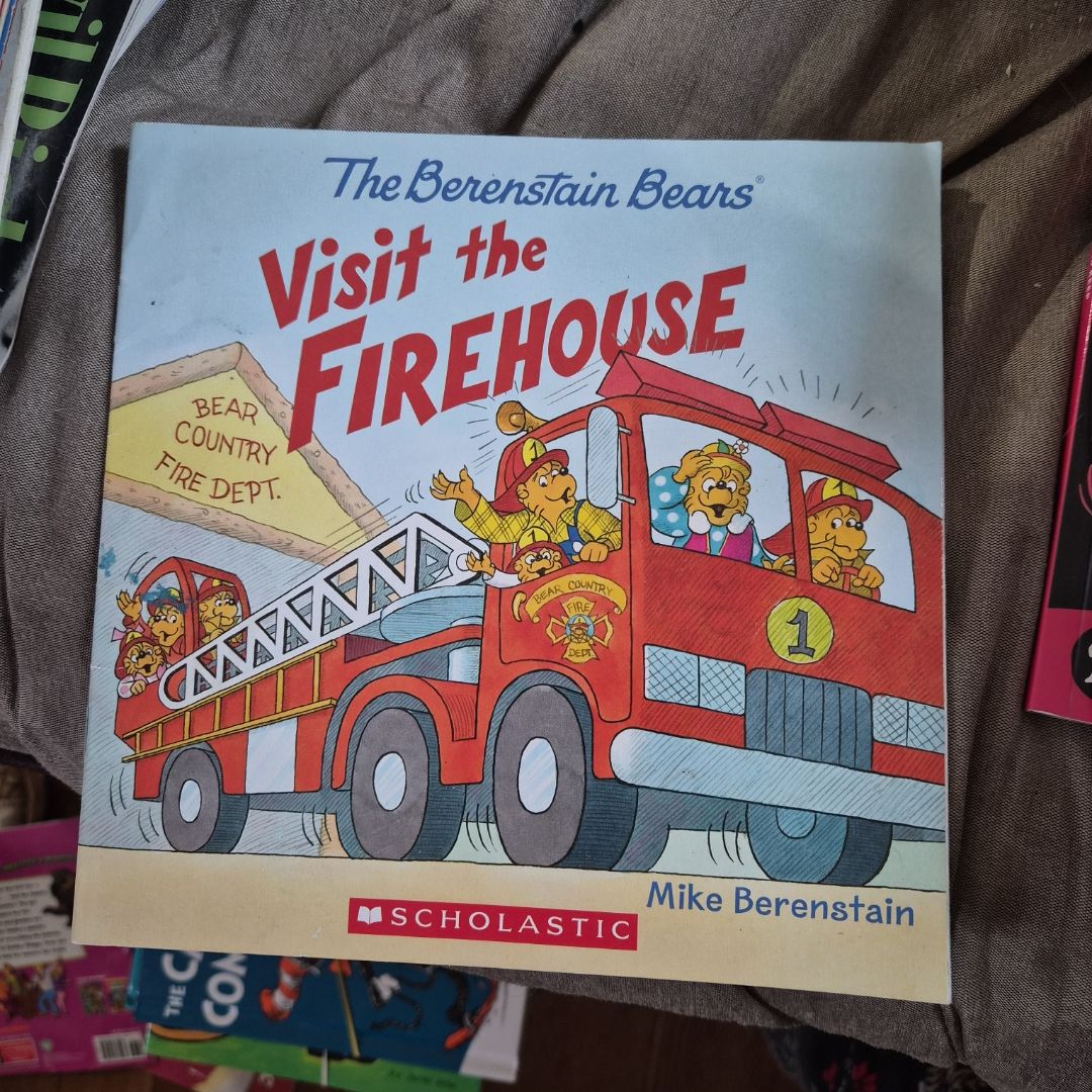 The Berenstain Bears Visit the Firehouse