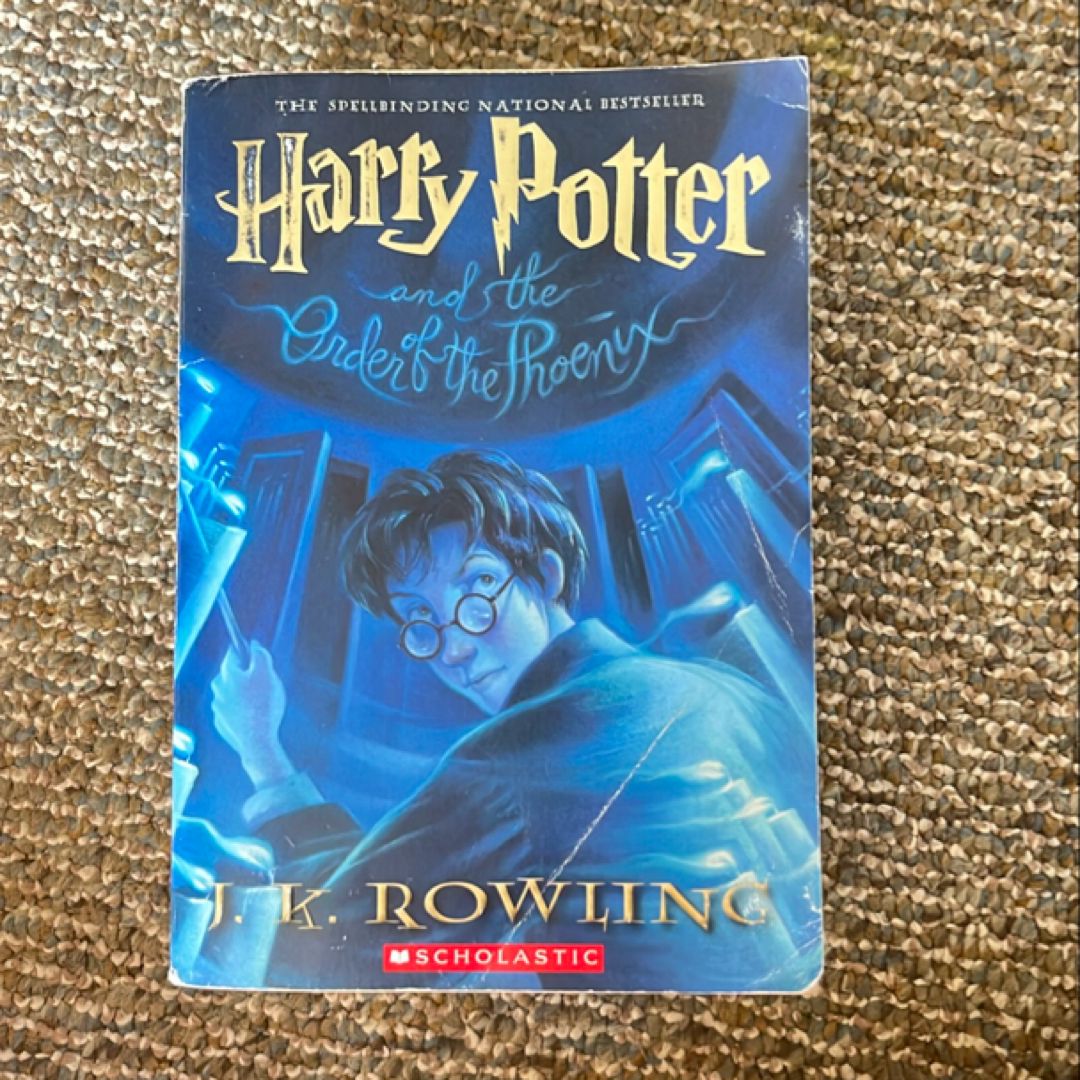 Harry Potter and the Order of the Phoenix (Harry Potter, Book 5)