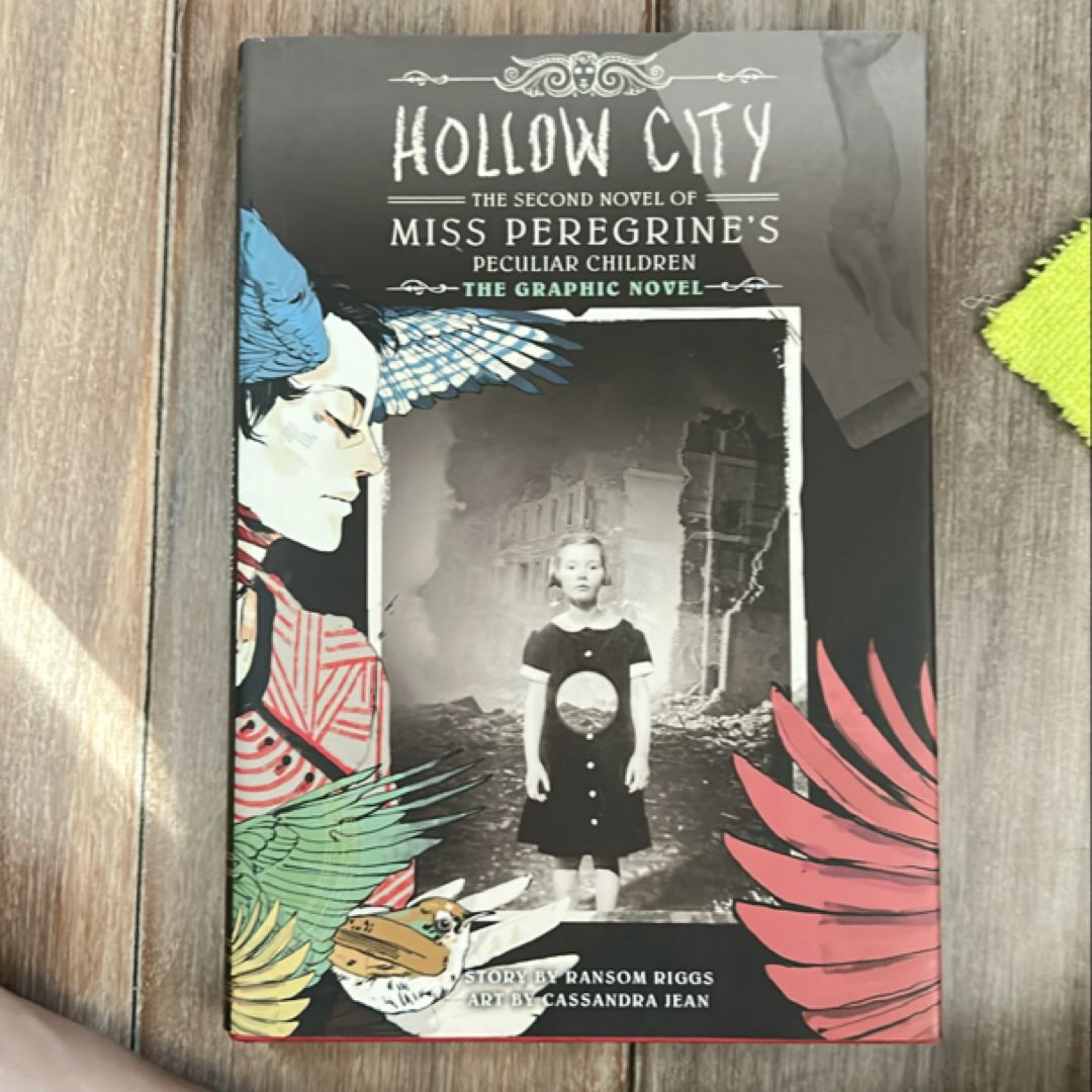 Hollow City: the Graphic Novel