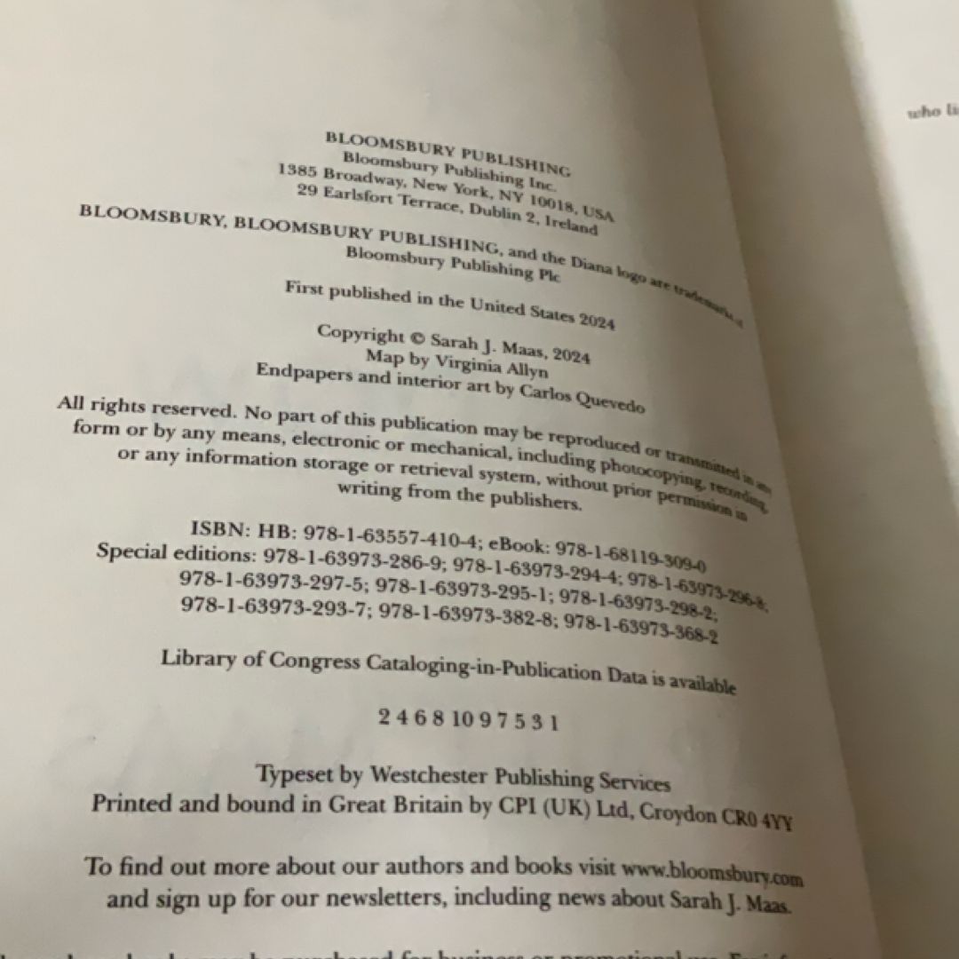 Crescent City Hardcover Box Set