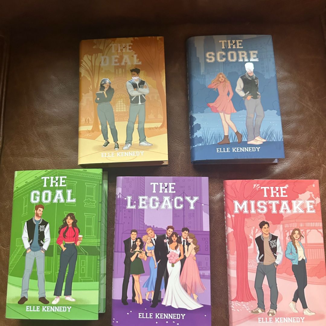 Elle Kennedy Off-Campus 1-5 Signed Illumicrate | PangoBooks display picture 1