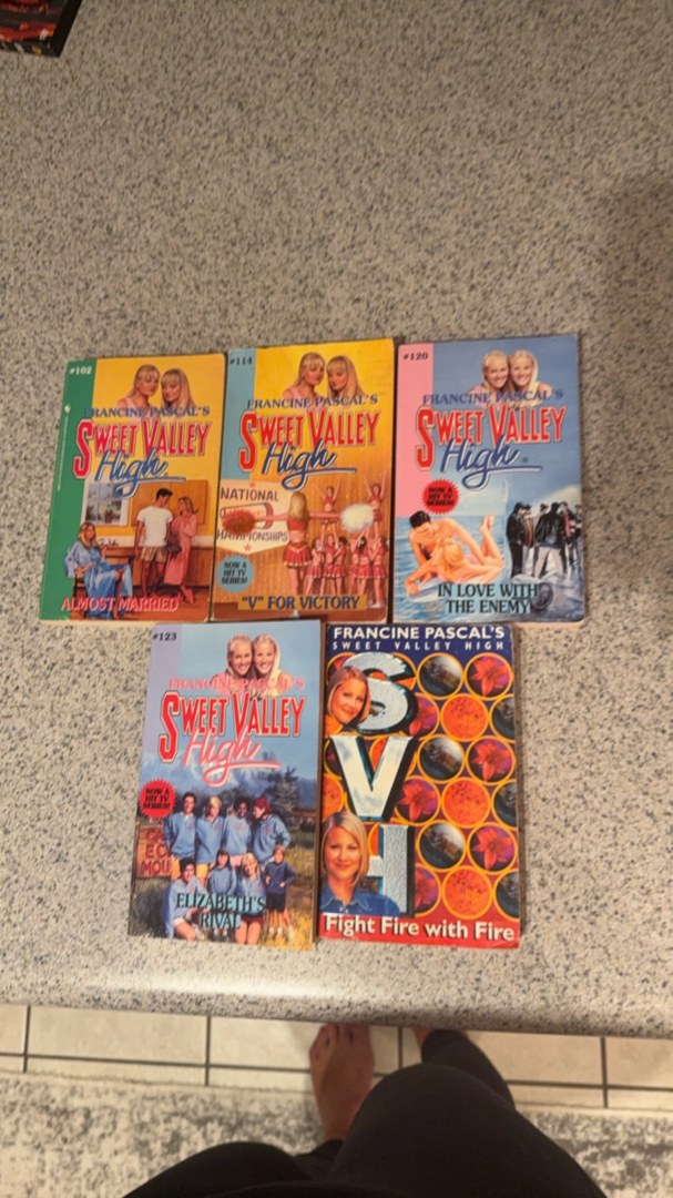 Sweet Valley High BUNDLE