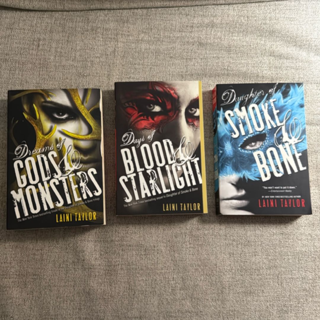 The Daughter of Smoke & Bone Trilogy Paperback Gift Set