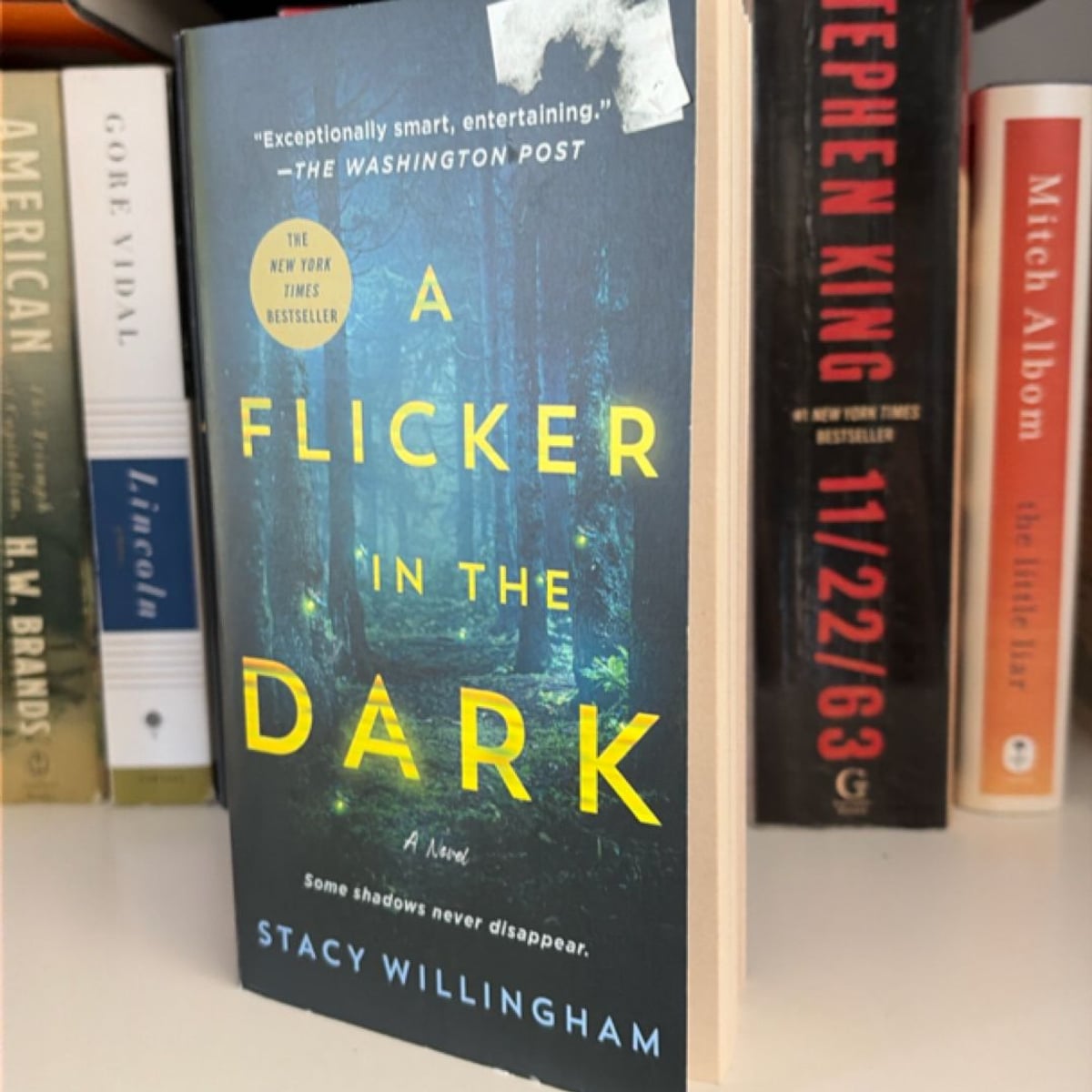 A Flicker in the Dark by Stacy Willingham, Paperback | Pangobooks