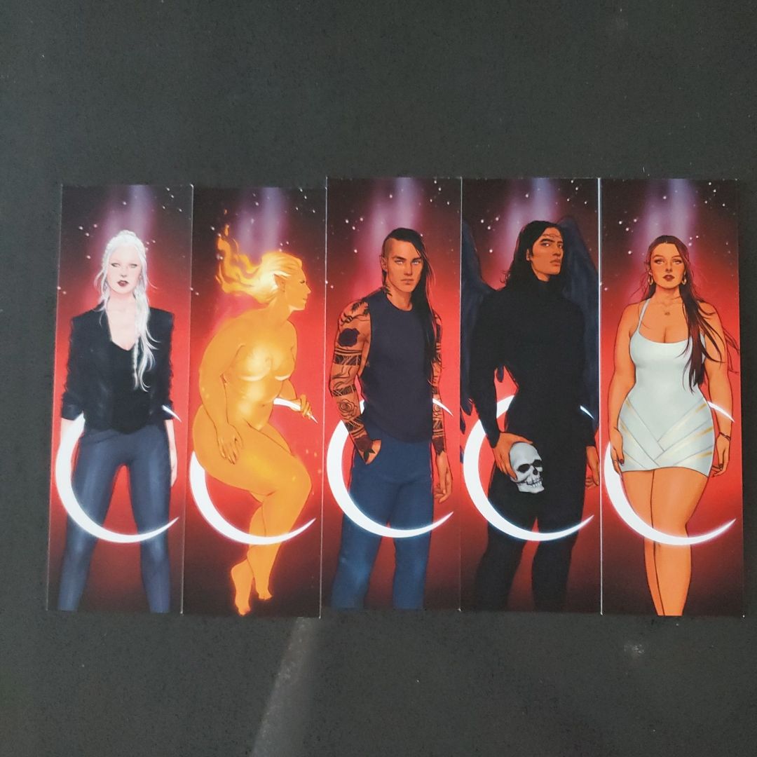 Illumicrate Crescent City, Sarah J Maas bookmarks 
