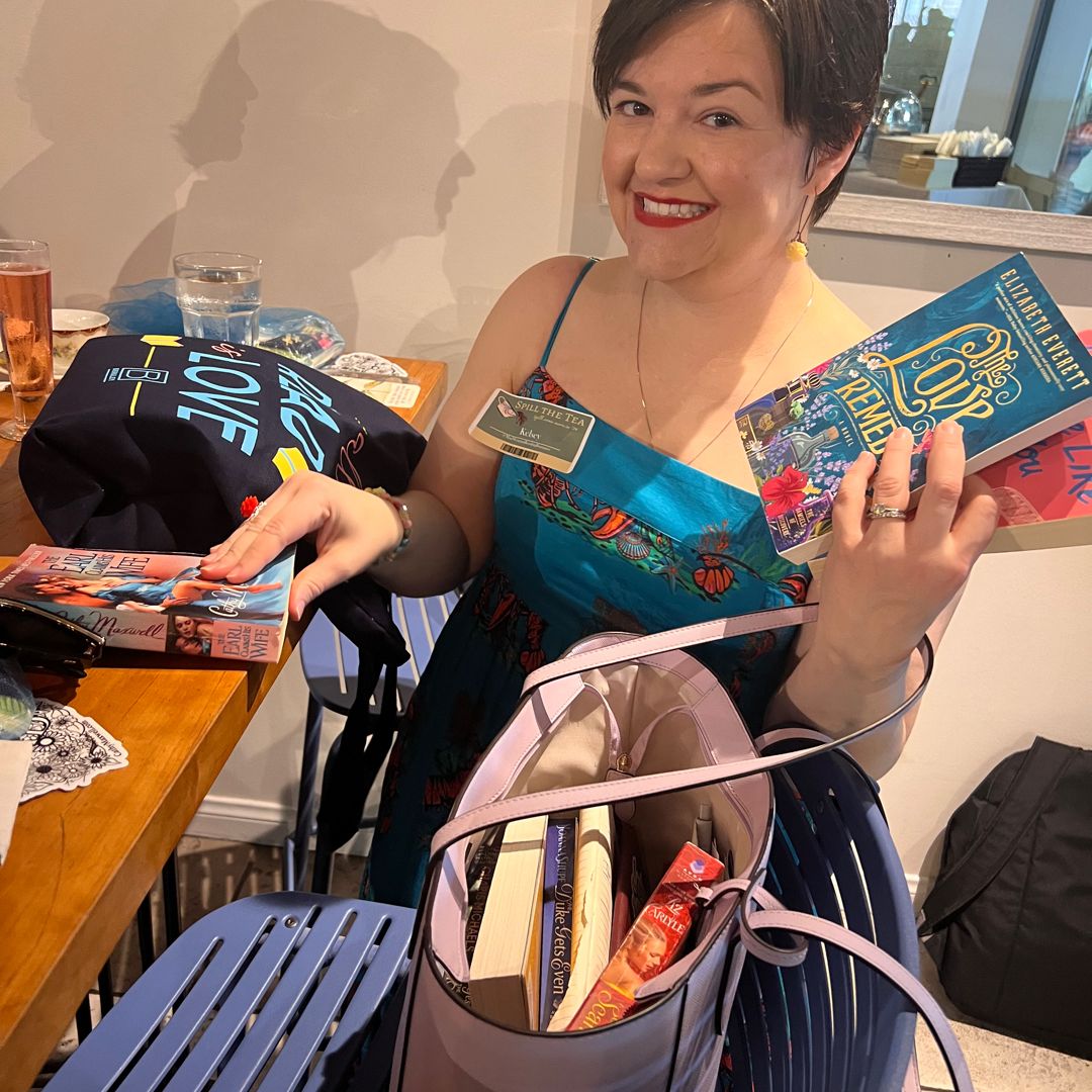 Madwomanreadingromance