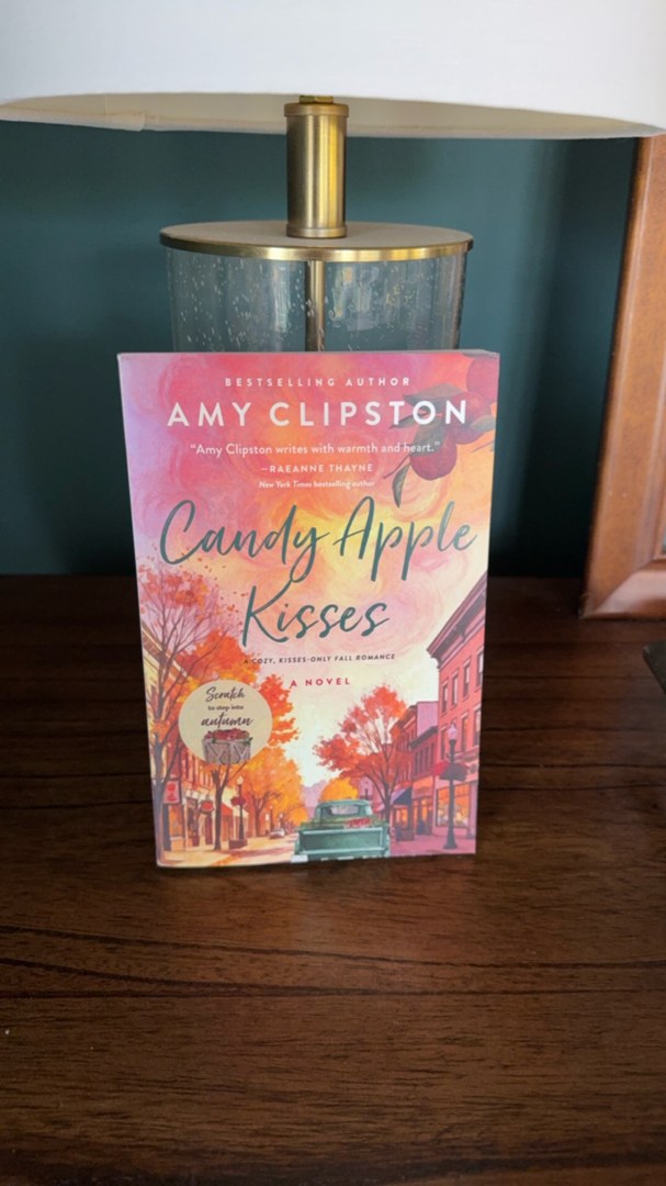 Candy Apple Kisses