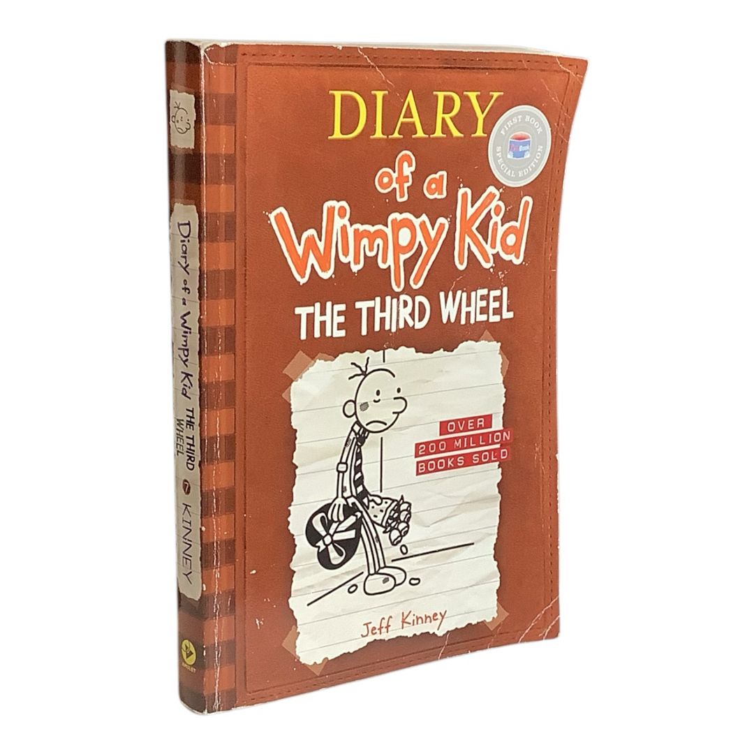 The Third Wheel (Diary of a Wimpy Kid, Book 7)