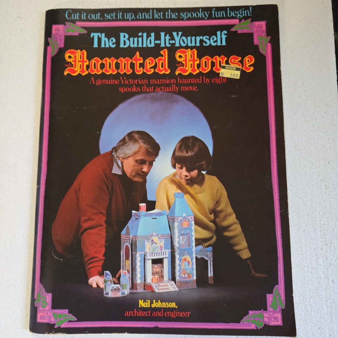 VINTAGE 1982 Build-It-Yourself Haunted House Book - 100% UNCUT & Complete! Rare Retro Halloween Craft