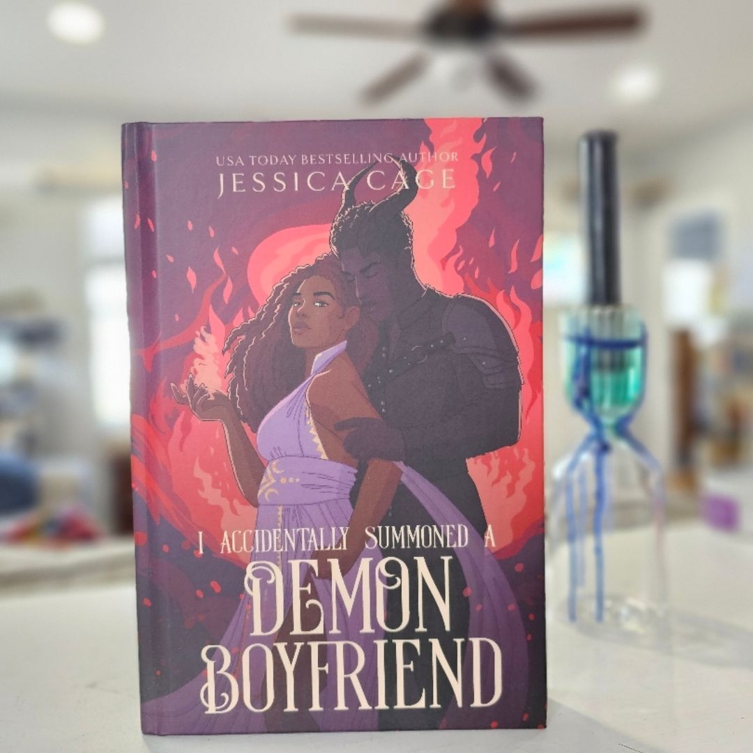 I Accidentally Summoned a Demon Boyfriend