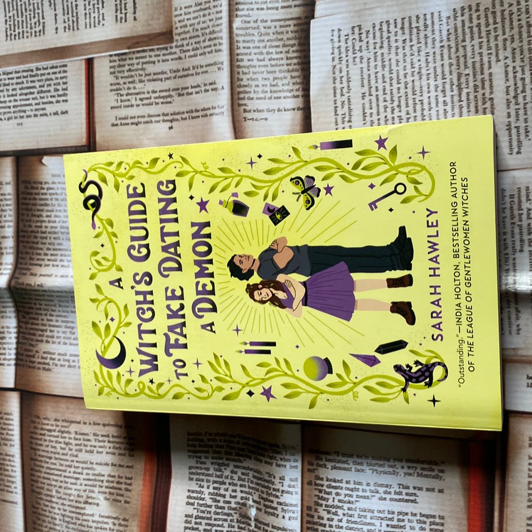 A Witch's Guide to Fake Dating a Demon