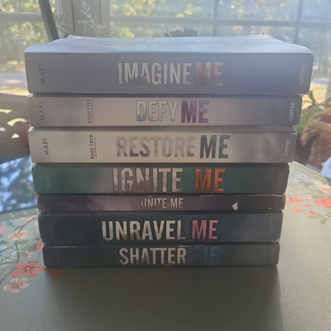 Shatter Me 6 book set & 2 novellas