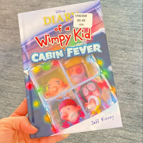 Cabin Fever (Diary of a Wimpy Kid, Book 6)