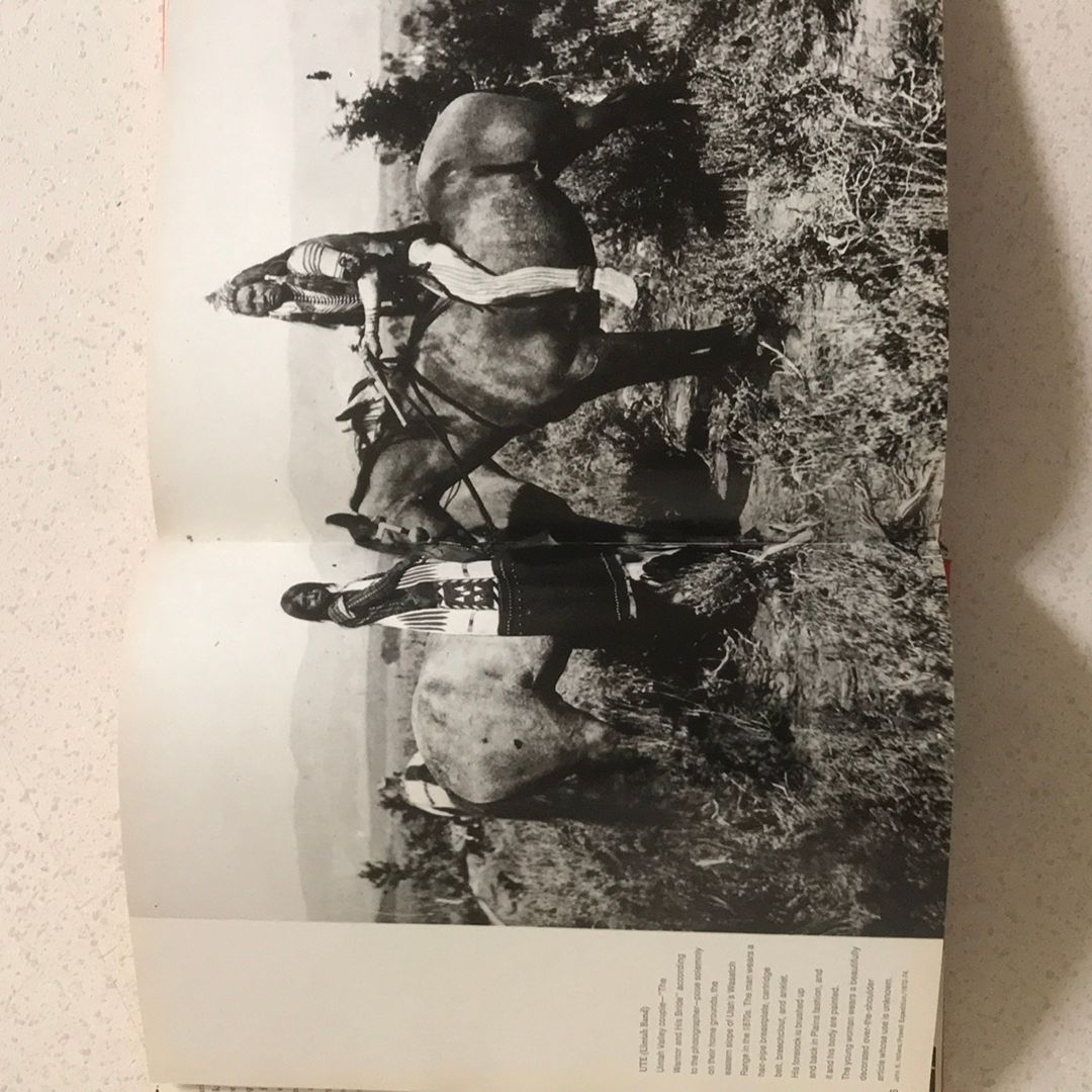Indians : The Great Photographs That Reveal North American Indian Life, 1847-1929, from the Unique Collection of the Smithsonian Institution