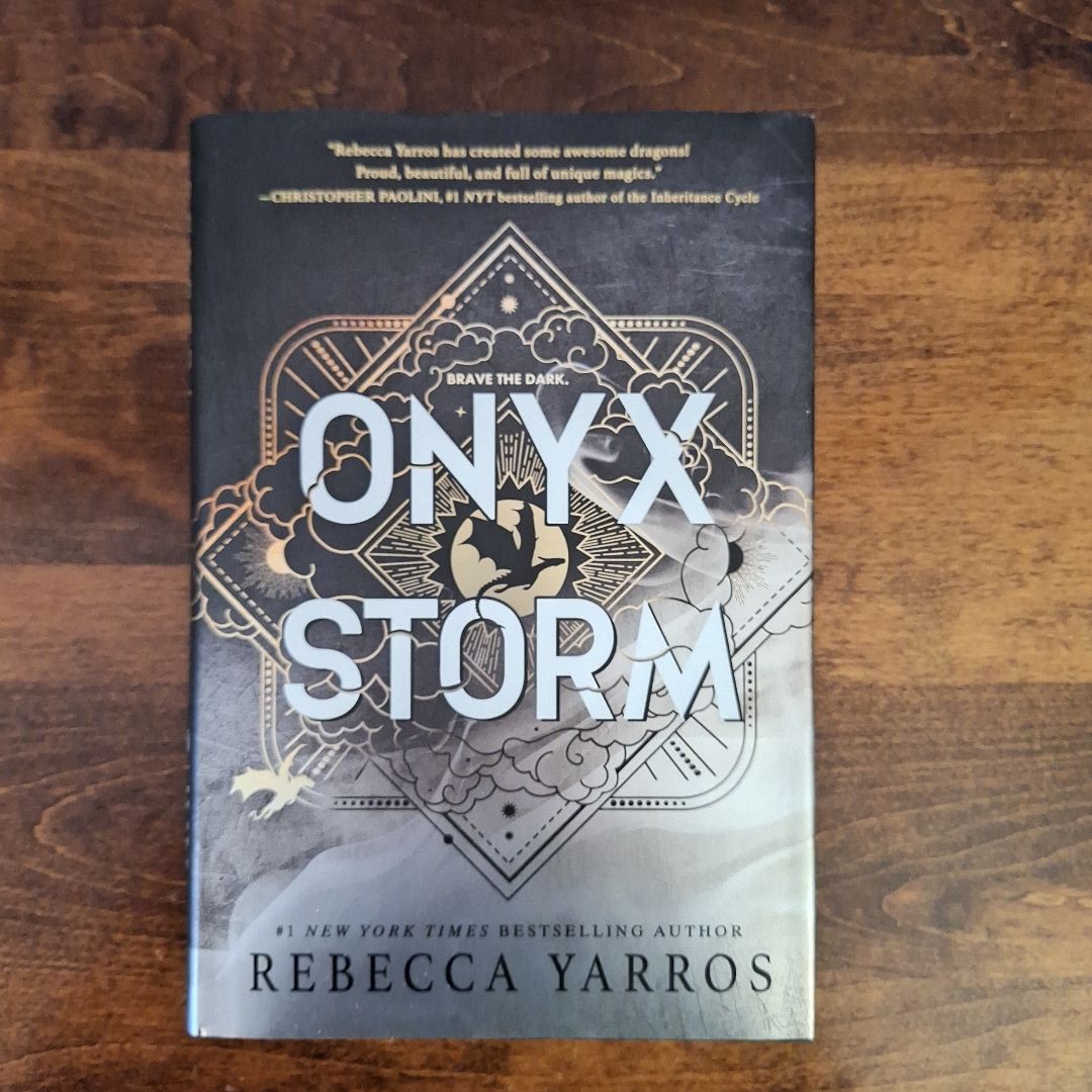 Onyx Storm (Deluxe)