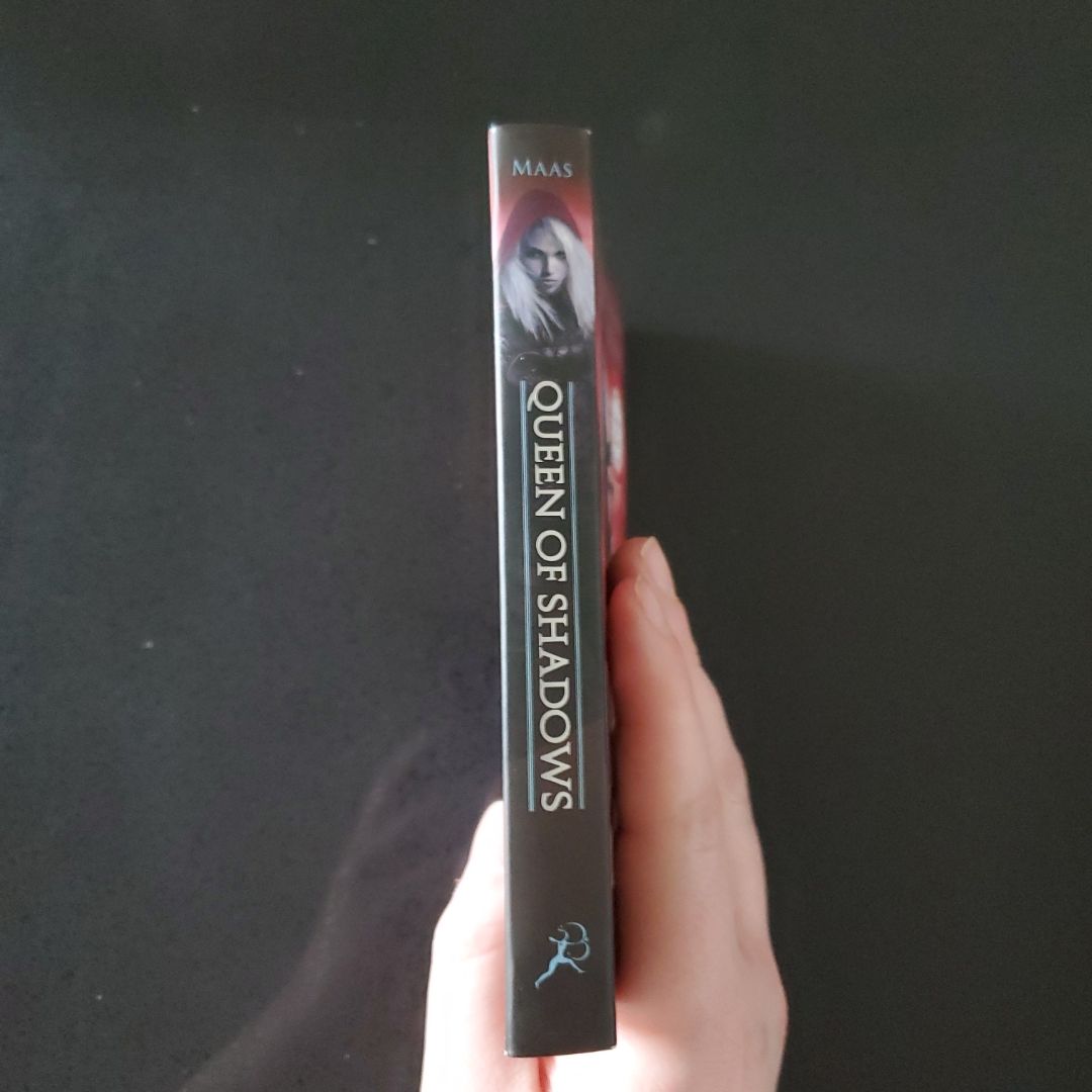 Queen of Shadows (Miniature Character Collection) by Sarah J. Maas ...