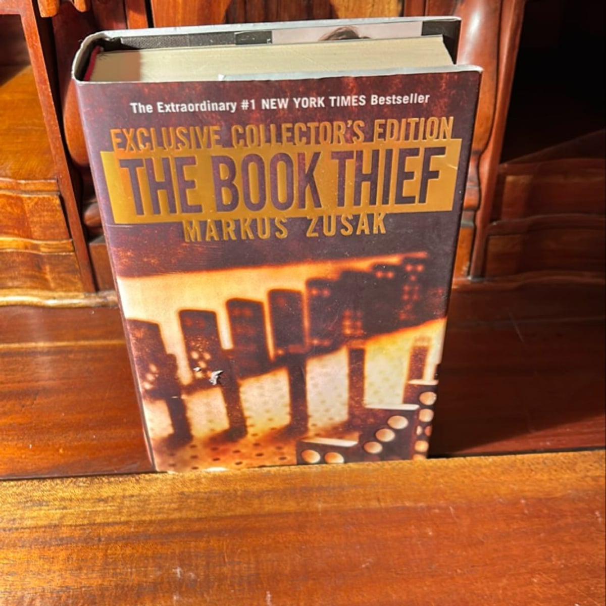 The Book Thief by Markus Zusak, Hardcover | Pangobooks