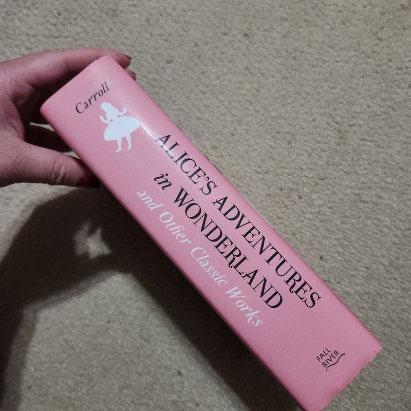 B&N Alice Adventures Wonderland Leather O/P