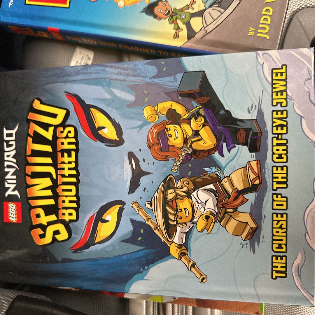 Spinjitzu Brothers #1: the Curse of the Cat-Eye Jewel (LEGO Ninjago)